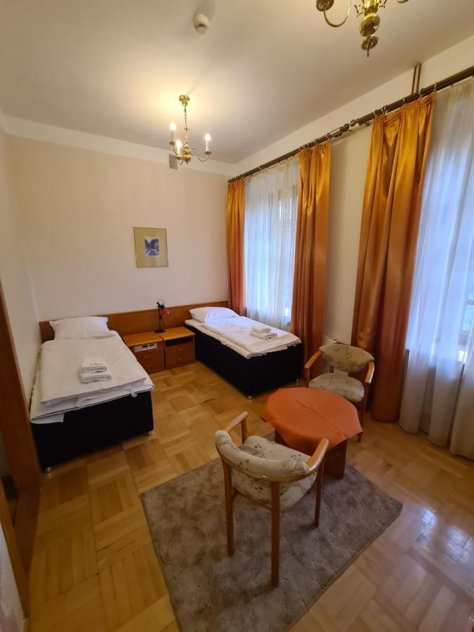 Hotel Rytwiany Palac Bagian luar foto